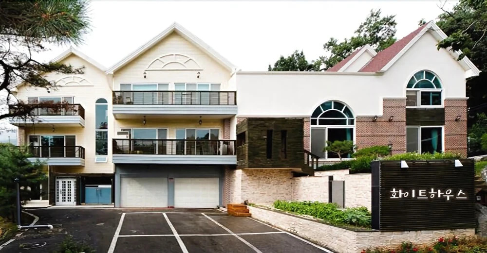 Yangpyeong White House Pension