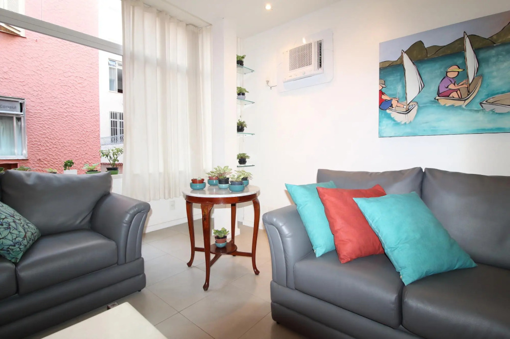Ipanema 250m from the beach | BT201 Z1