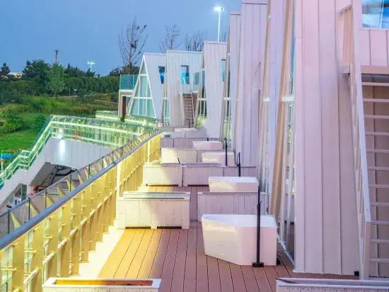 Qingdao Jinshatan Muhai Resort Homestay (Phoenix Voice Grand Theater Branch)