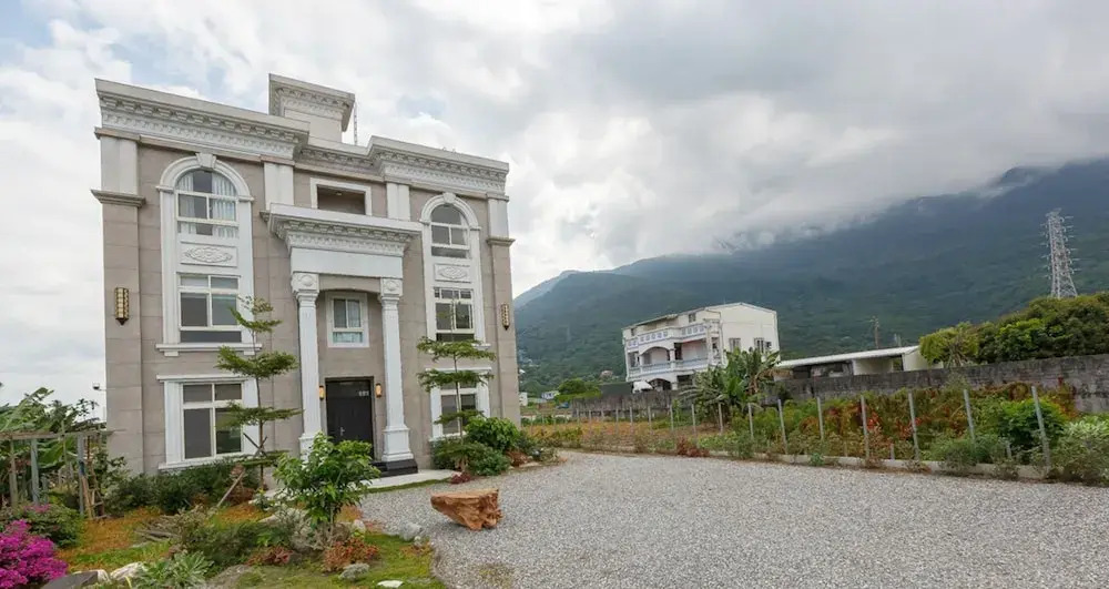 Wide Habitat Hostel