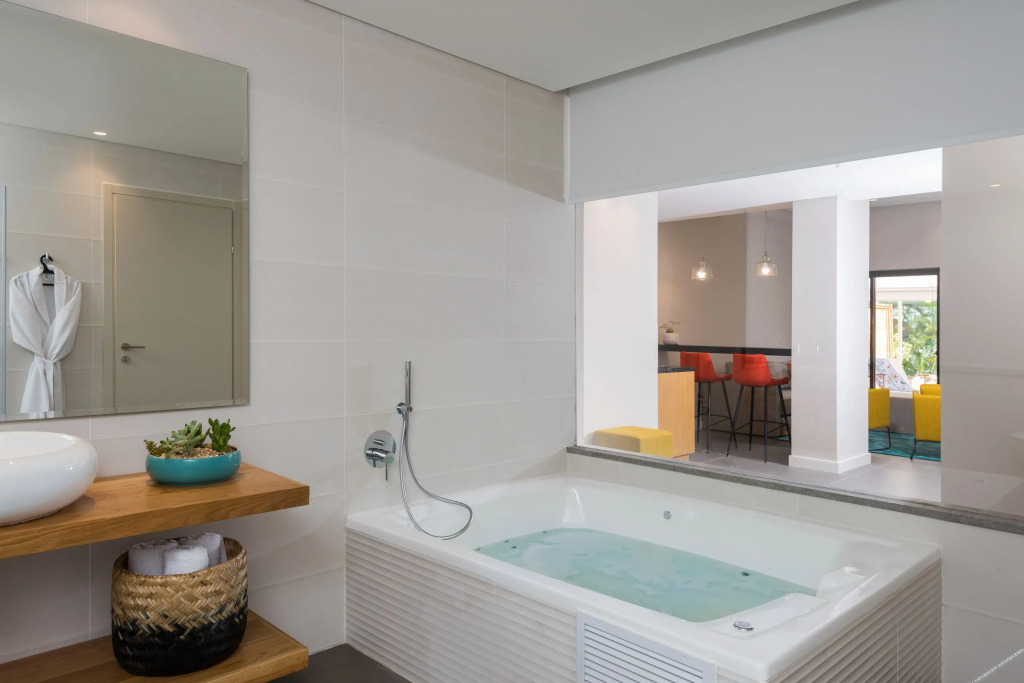 Oasis Spa Club Dead Sea Hotel - 16 years Plus