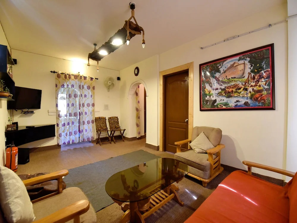 OYO 13350 Home Hill View Naggar Road