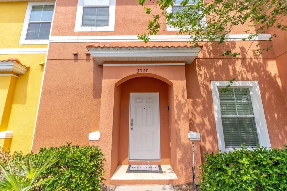 3027 Encantada