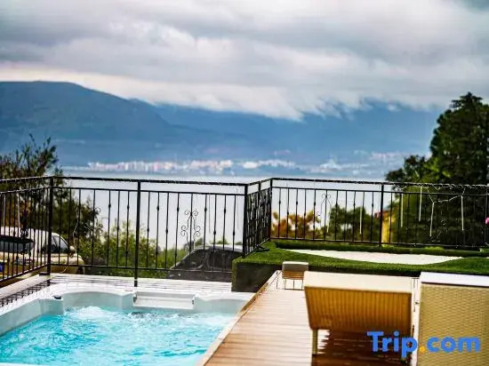 Yixiu Yijing Yishengyuan · Golf Villa (Yangzonghai Tourism Resort)