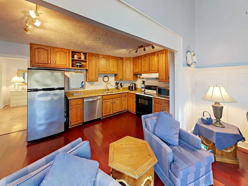 Surfside Beach 3br - Steps To Ocean 3 Bedroom Duplex