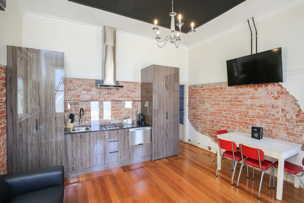 Indulge Apartments - The Urban Collection
