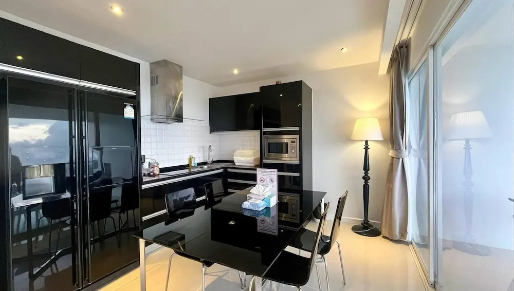 A11 - 2 Bdr Condo, Stunning Sea View, Karon Beach
