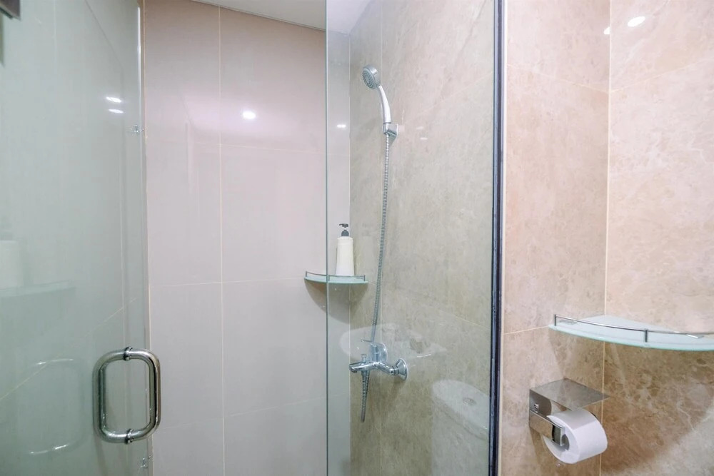 Modern Look And Comfy 2Br Transpark Cibubur Apartment