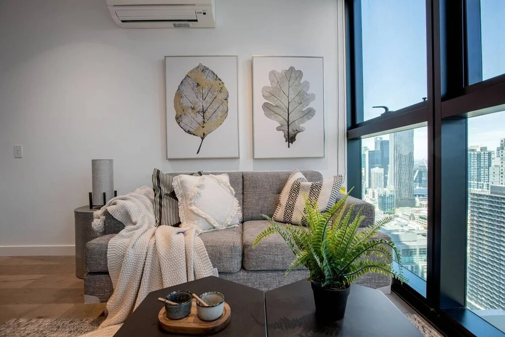 Cozy APT With City Views Next to Meblourne Central