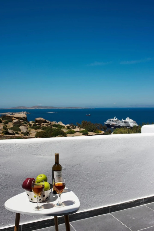 Petra Mykonos Studios & Suites