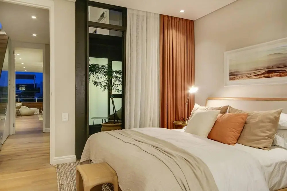 Stylish Apartment in the Heart of the De Waterkant Loader A