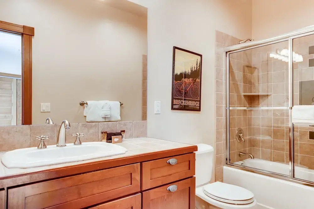 21 N Rd Home 4 Bedrooms 4.5 Bathrooms Home