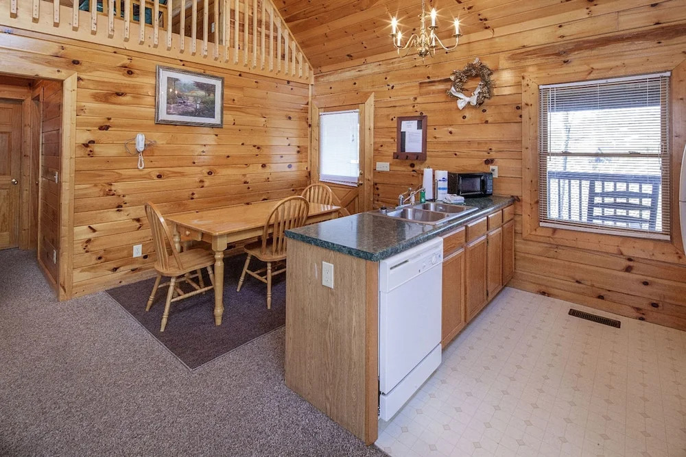 Precious Memories by Heritage Cabin Rentals