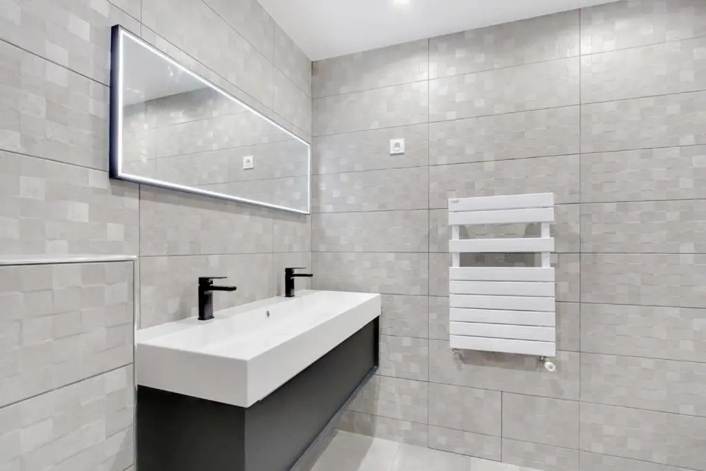 Trocadero/ Eiffel Tower - 3 Bedrooms- All New!