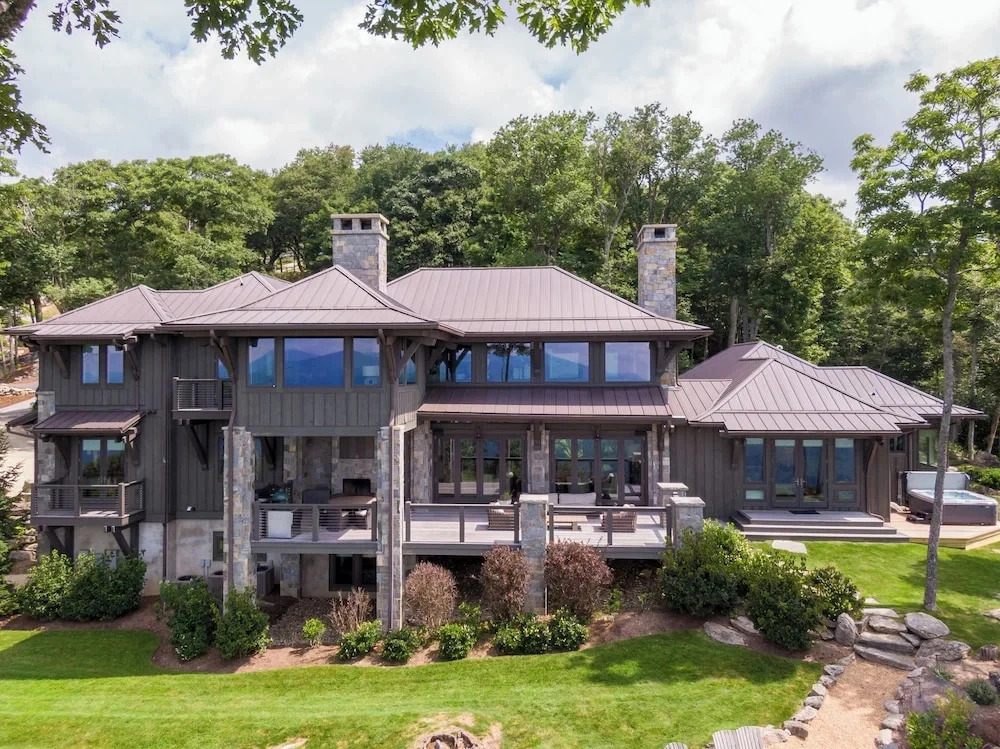 The Outside Inn at Eagles Nest