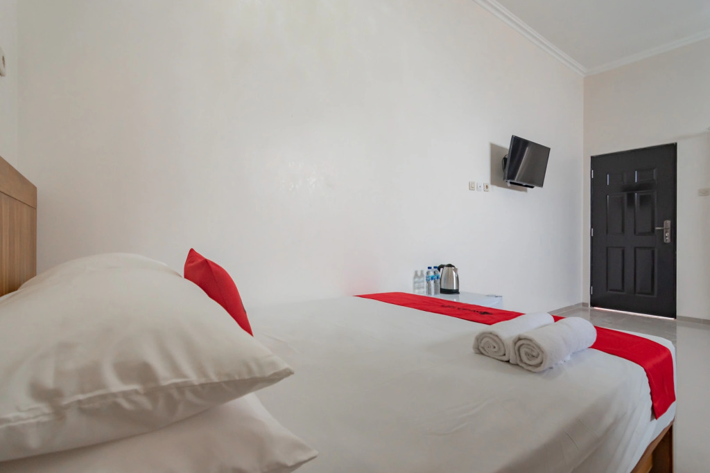 RedDoorz Syariah Plus @ Perintis Guesthouse Tasikmalaya