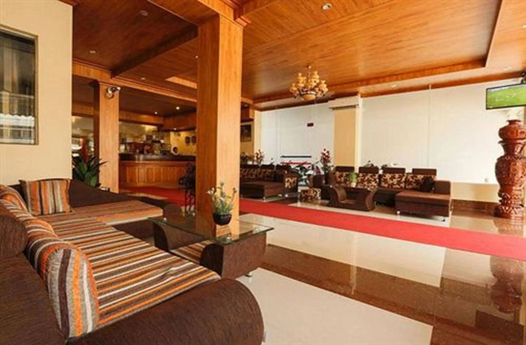 Queenwood Hotel