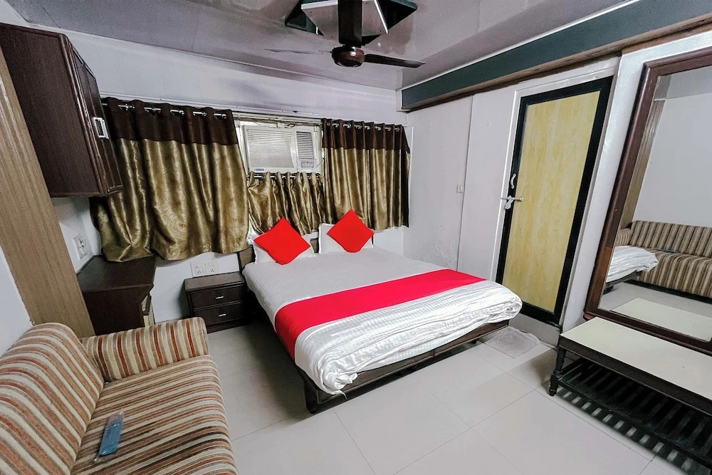 Hotel Maninagar Residency