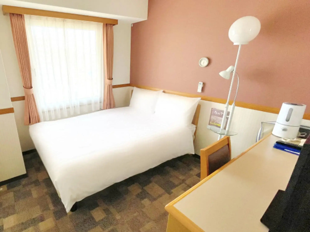Toyoko Inn Yokohama Shinkoyasu Ekimae