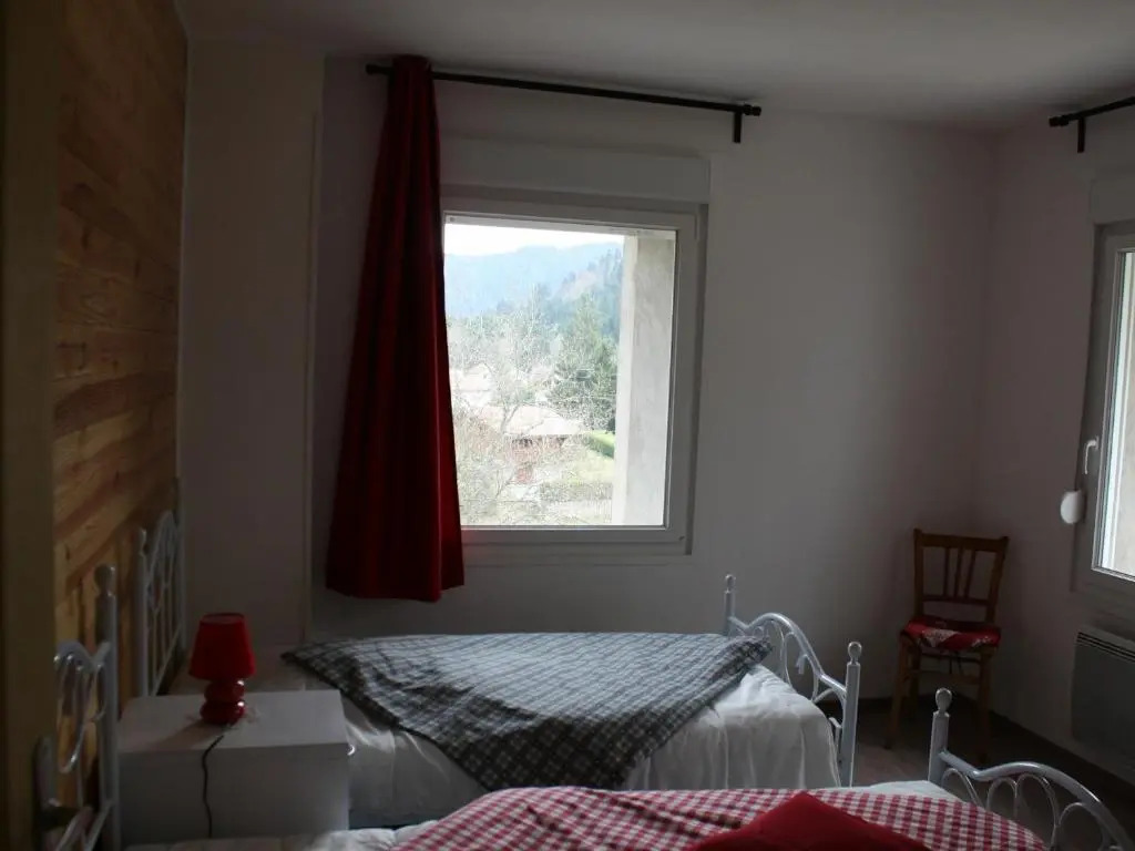 Gîte Neuf et Confortable avec Terrasse, Proche Lacs et Skis à Xonrupt-Longemer - FR-1-589-218