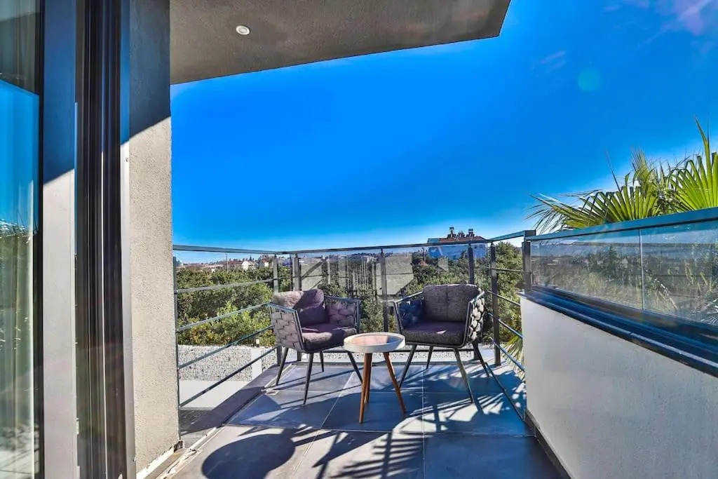 Villa Ayuda Luxury 3 Bed Spa Retreat