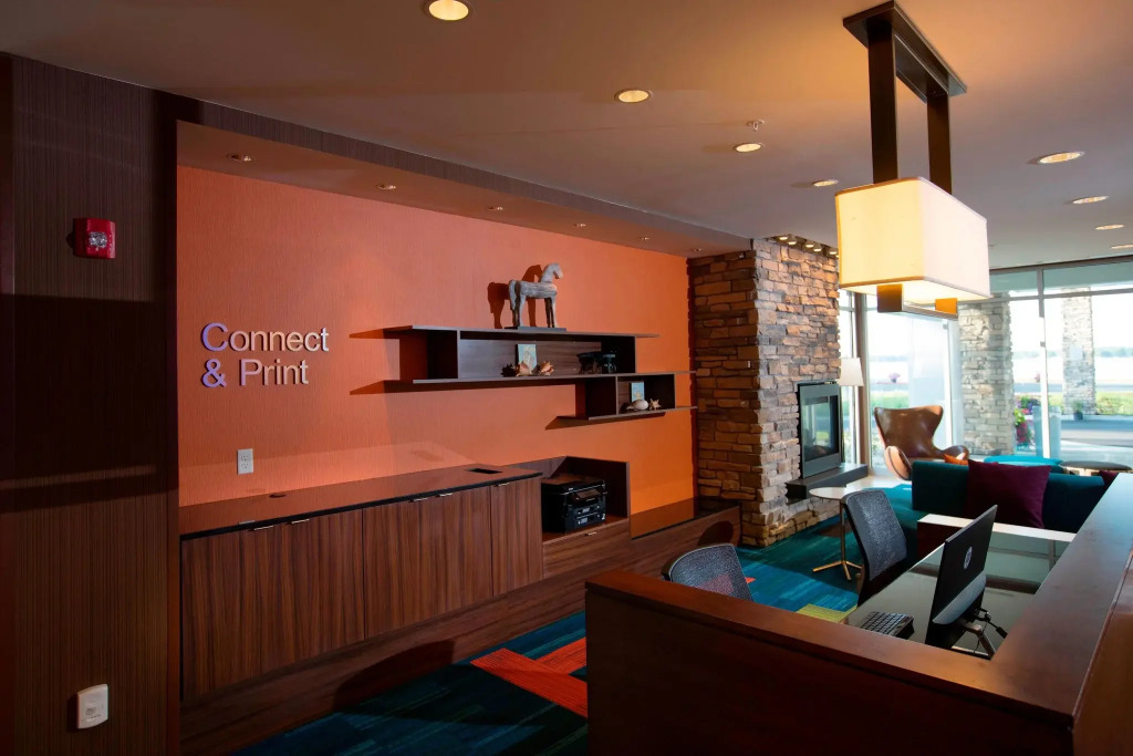 Lakes Inn