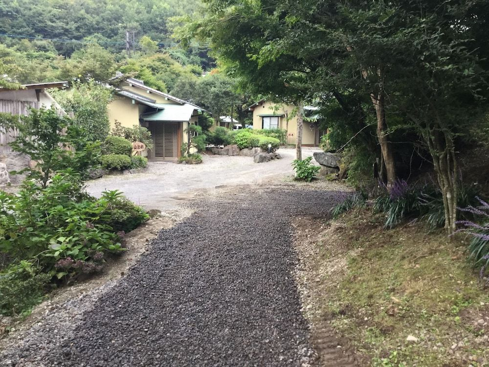 Mizuwake Minshuku Mura