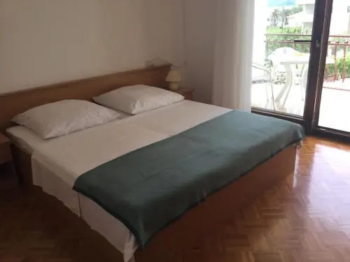 Apartments and Rooms Mamić