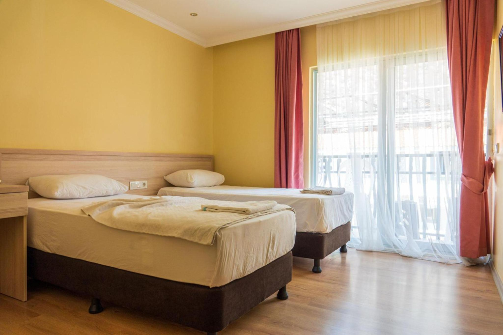 Magic Tulip Beach Hotel