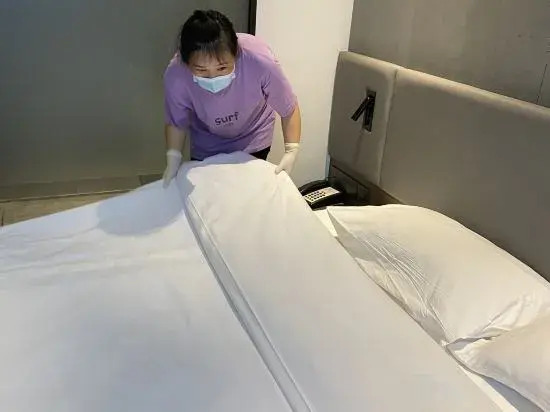 Yilongxuan Hotel (Guangzhou Baiyun Airport Renhe Subway Station)