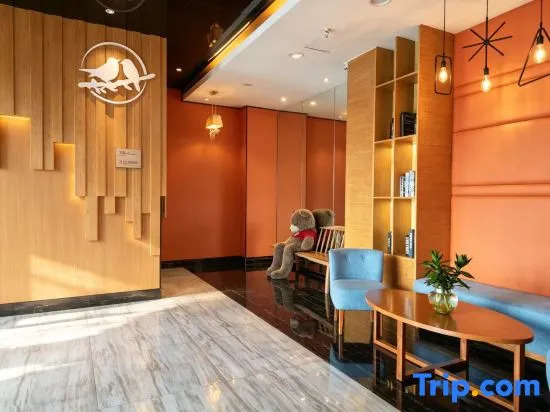Yueting Bay Hotel (Dashatian Subway Station Jinxiang Avenue Subway Station)