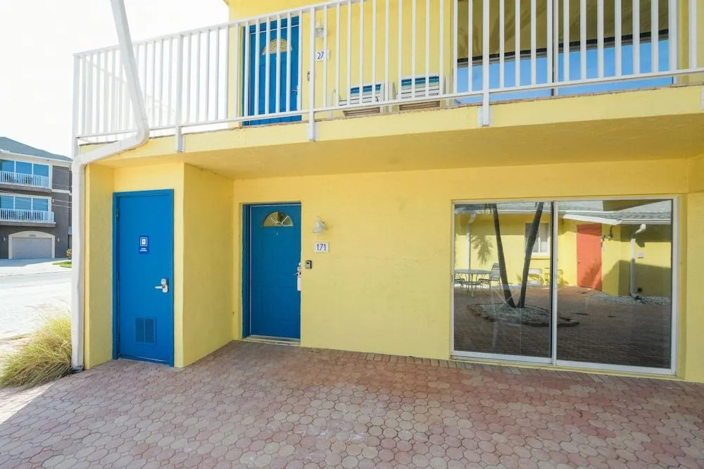 Beachside of the Village By Beachside Management