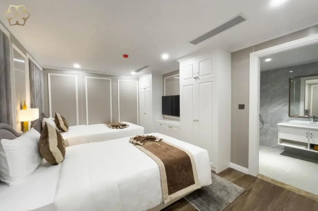 Cửa Đông Luxury Hotel