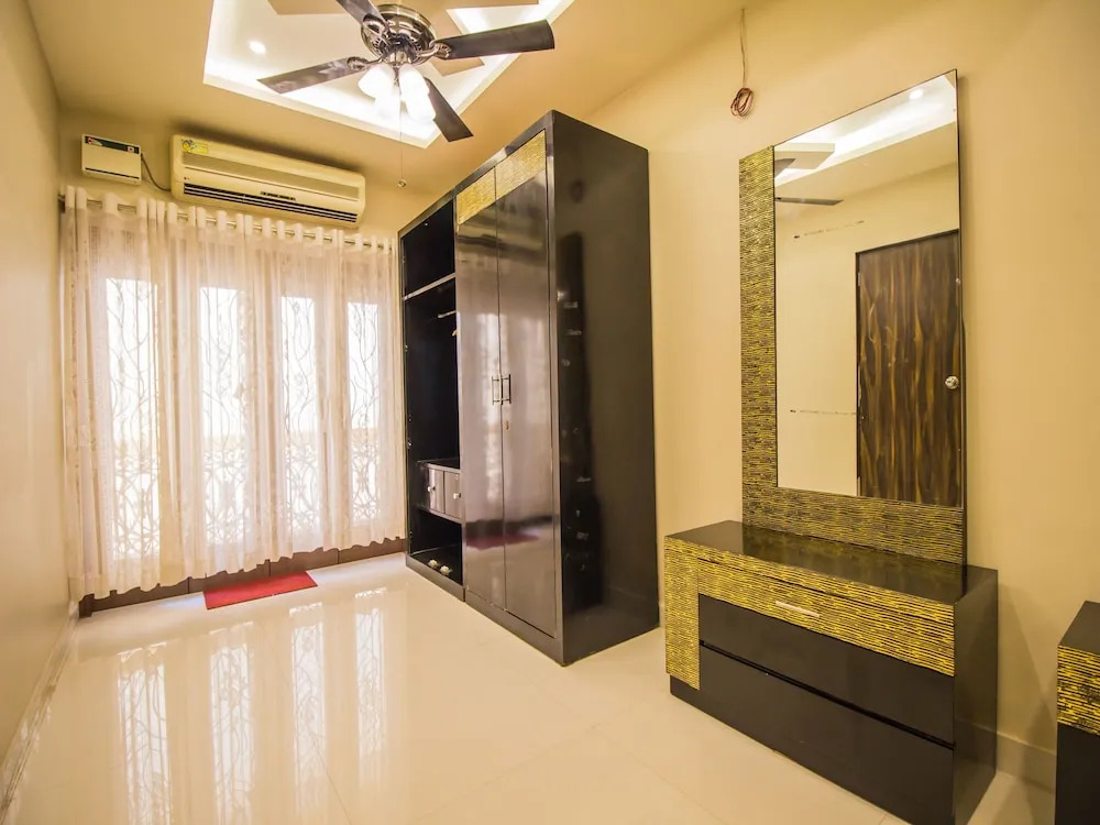 OYO 12834 Home 3BHK Calangute Beach
