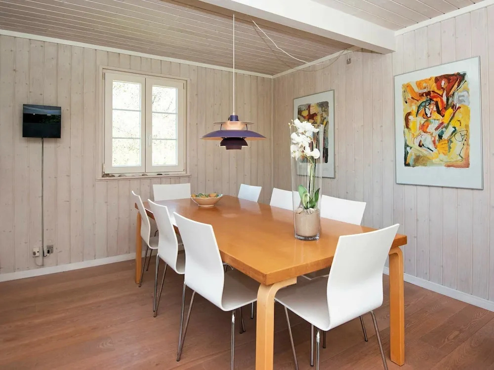 Relaxed Holiday Home in Rømø Foreseeing Lush Garden