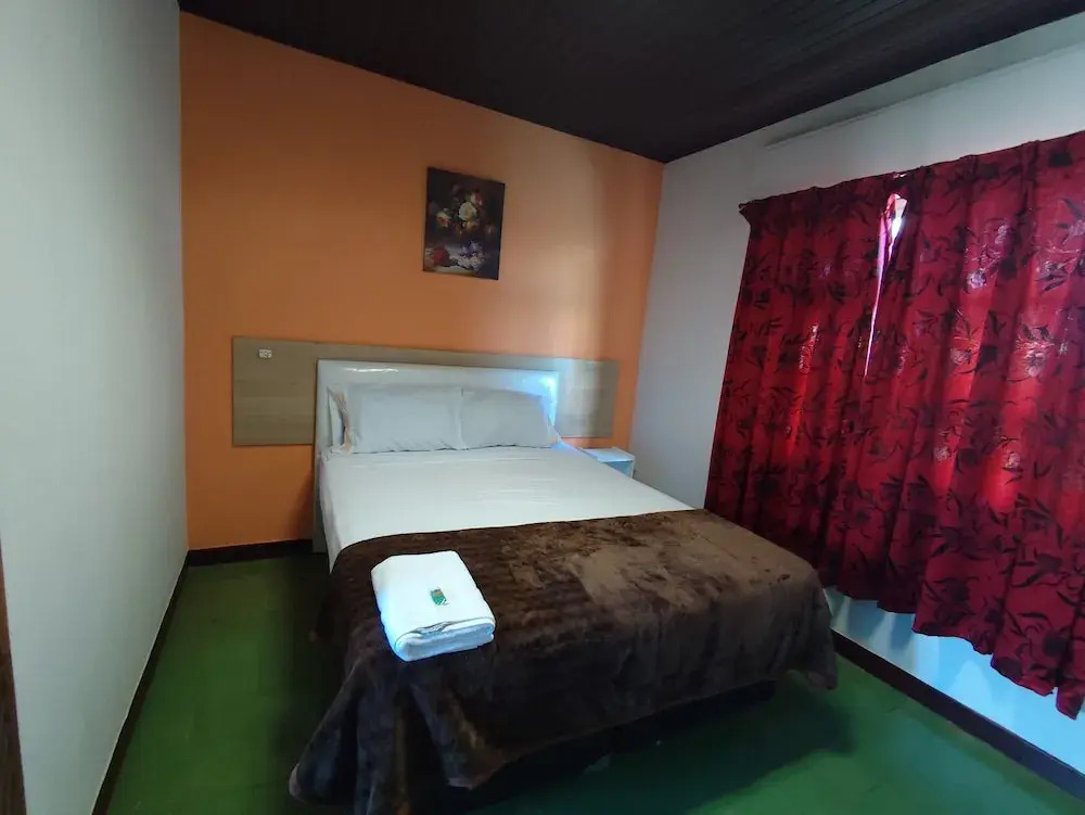 CEDE Inn Hotel