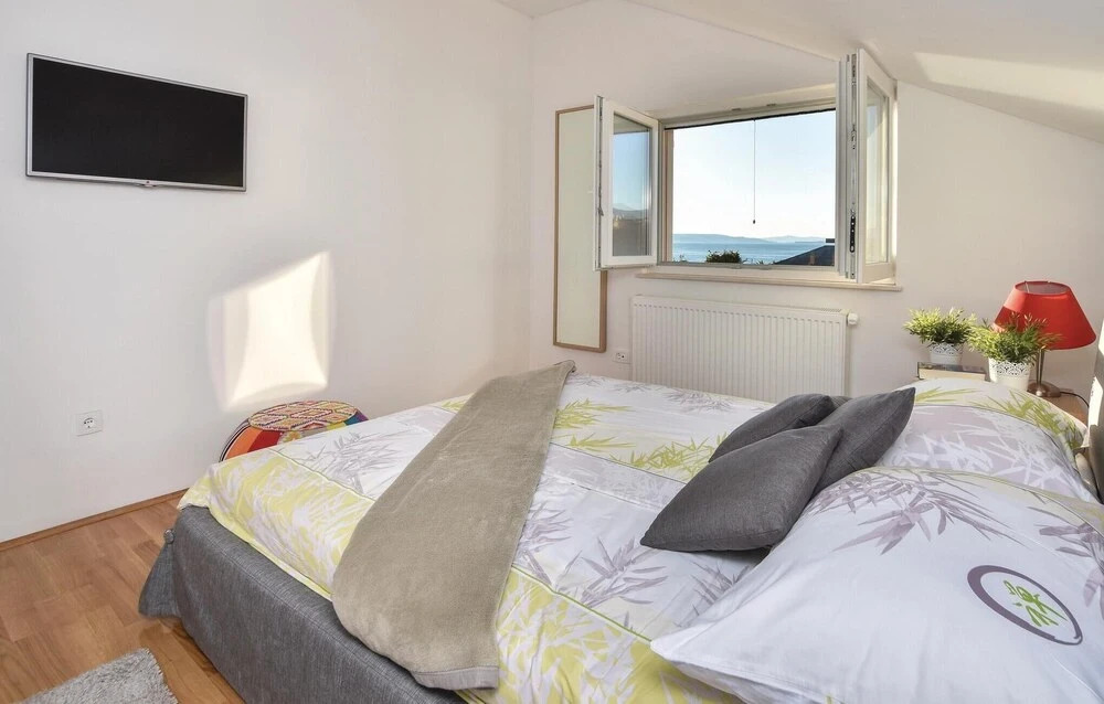 Nice Home in Kastel Gomilica with Hot Tub, WiFi & 3 Bedrooms
