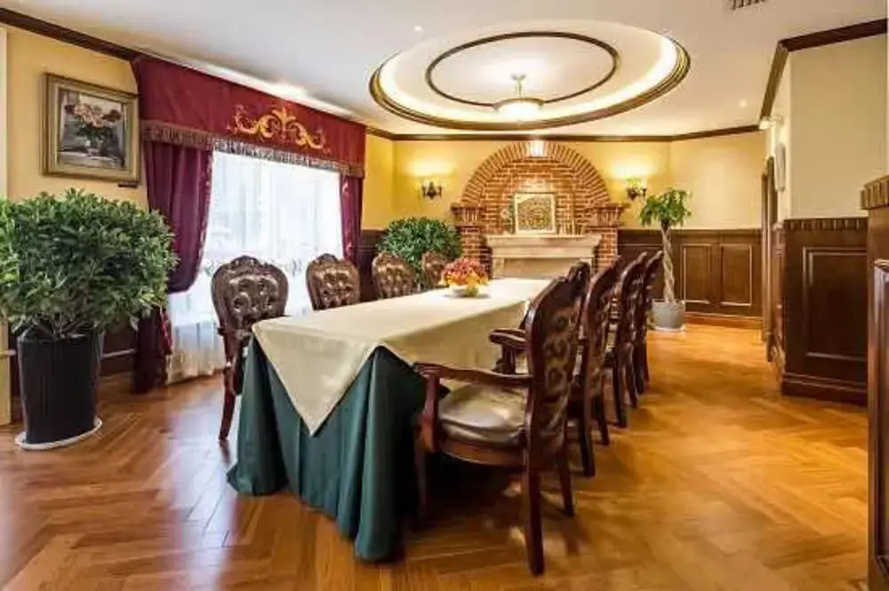 Seine House