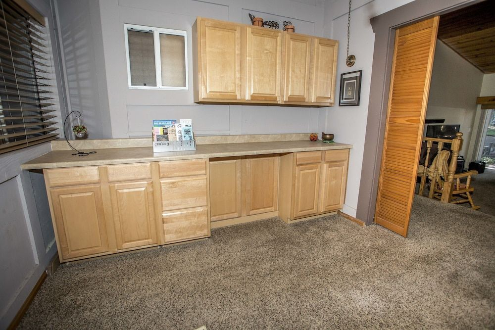 Majestic Pines - 3 Br home by RedAwning