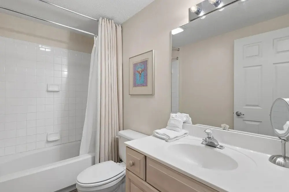 Inn at Crystal Beach 611