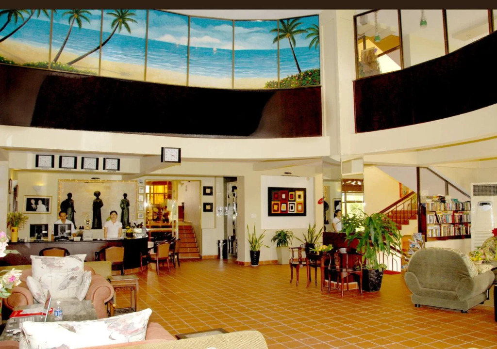 The Palms Hotel