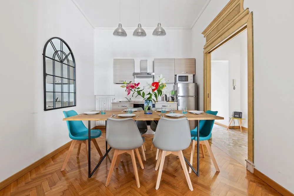 Roomy Apartment Duomo & San Babila
