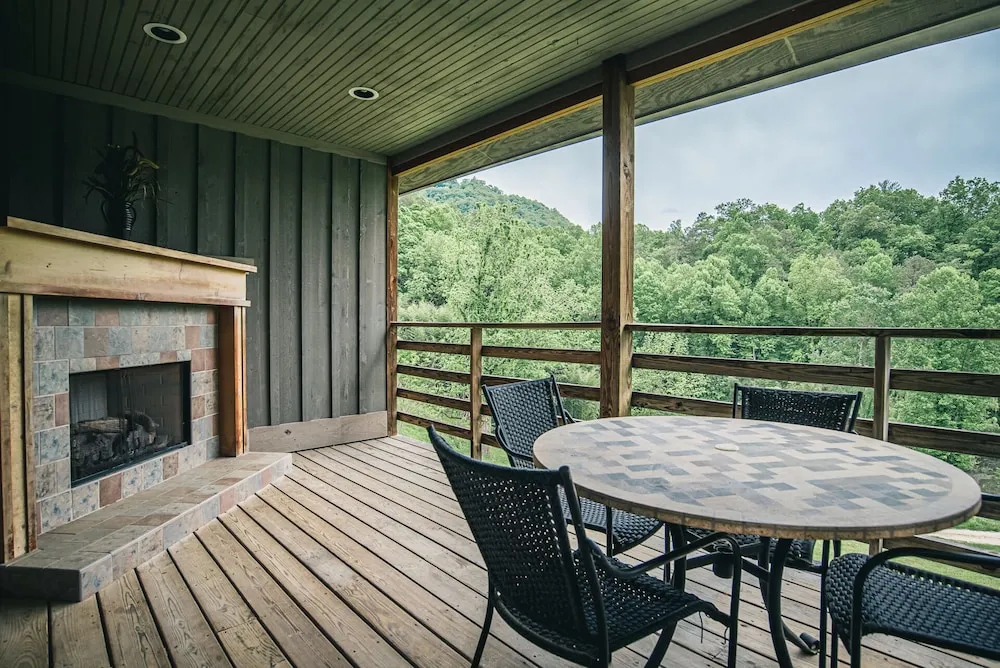 Nantahala Village