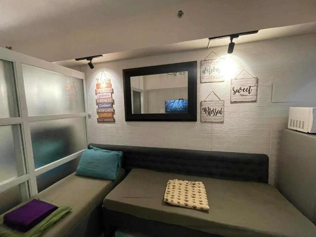 4 pax Cityland Tagaytay Staycation TAAL VIEW with wifi n cooking