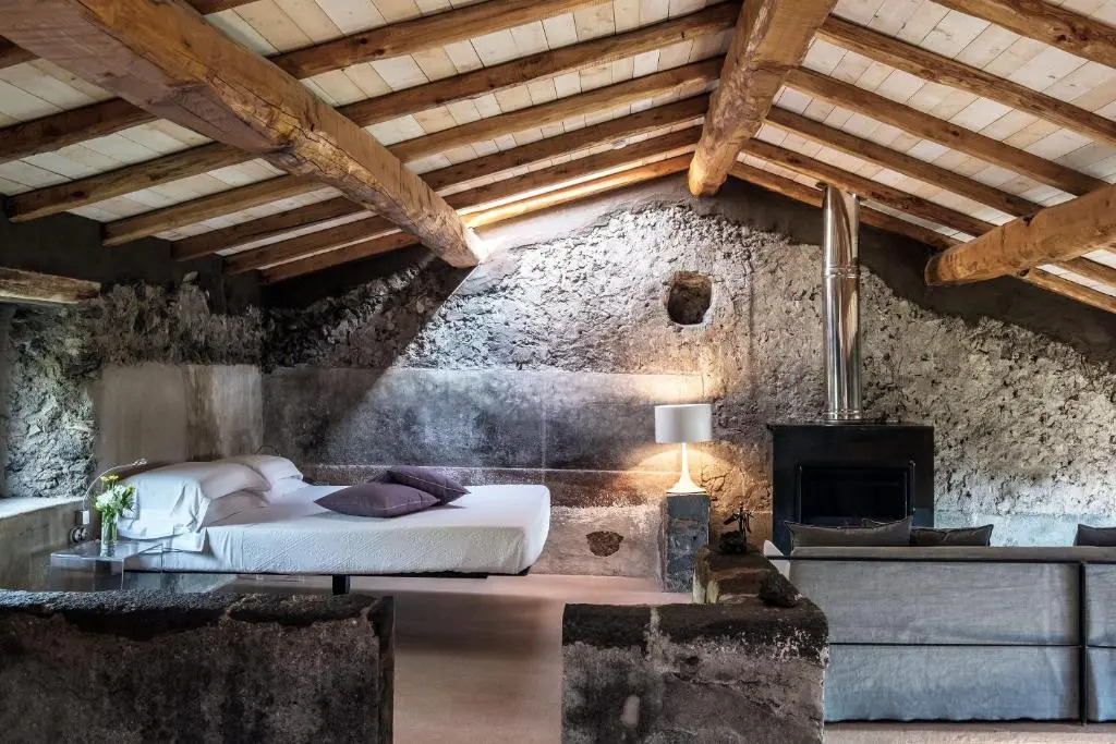 Monaci delle Terre Nere