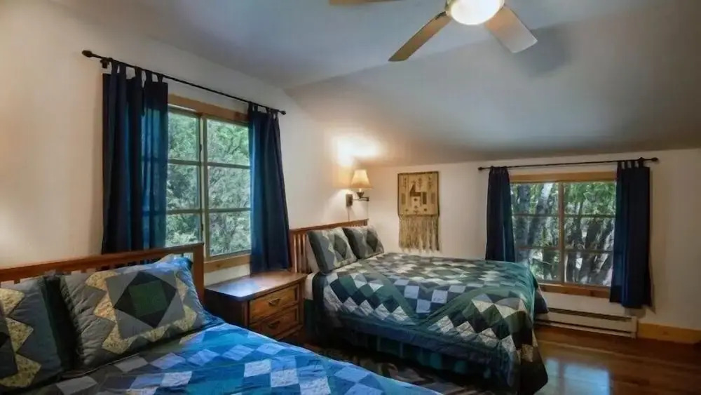 Scenic Wonders Bassett Cabin 5 Bedrooms