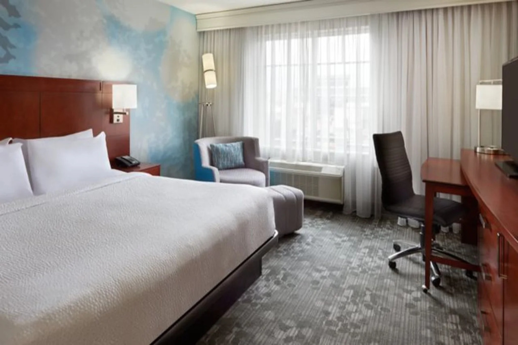 Courtyard by Marriott Ottawa Downtown