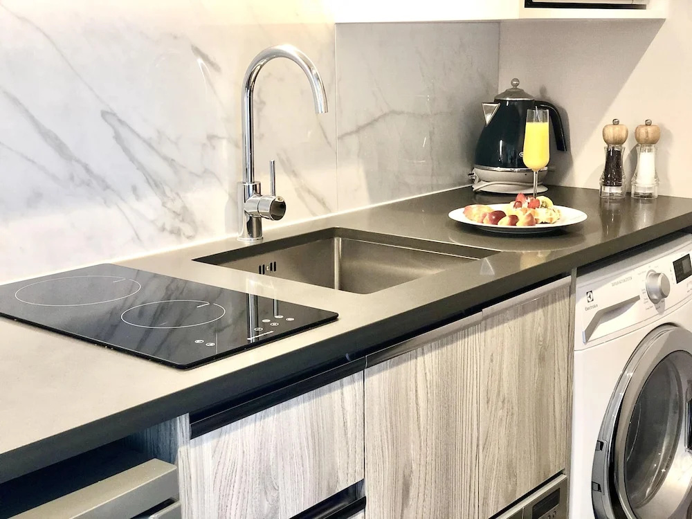 Whitewood Suites Inner City Luxury Apartments