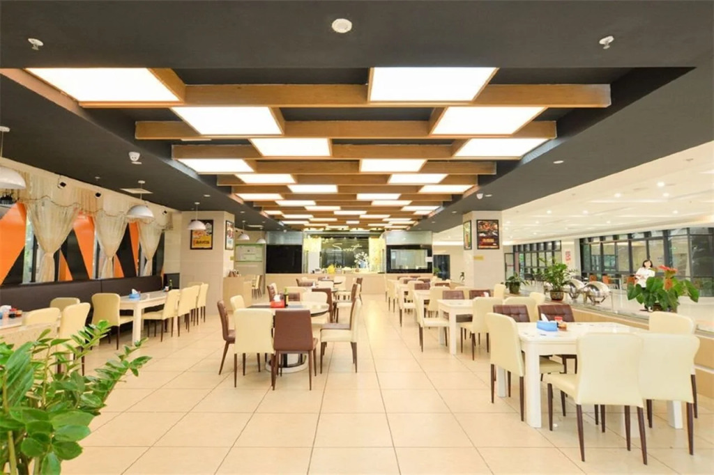Pai Hotel Zhuhai Career Technical College Seaview