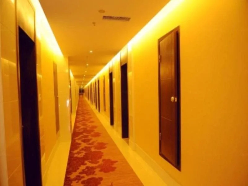 Tibet Baiyi Hotel